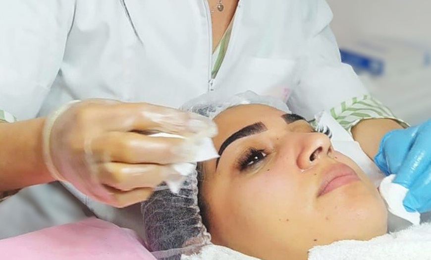 Image 4: Hasta 81% de dto. en Tratamiento facial en Centro De Estética Andrea Esber