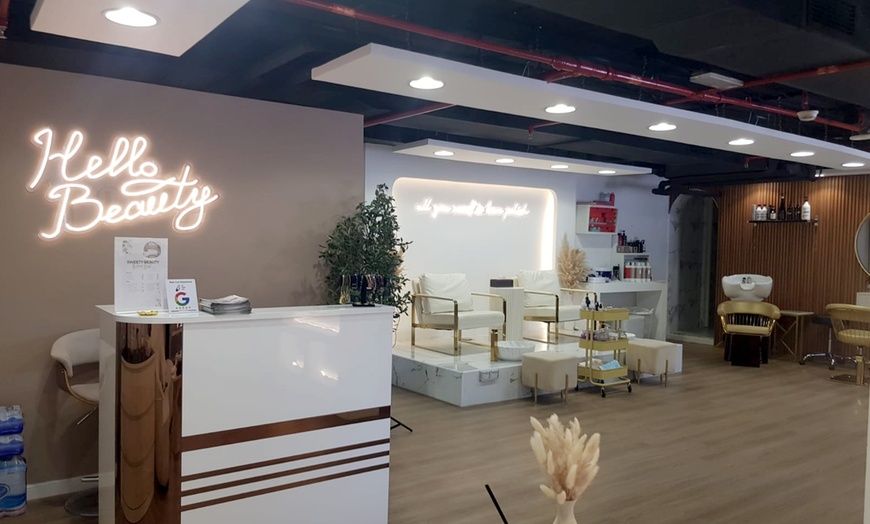 Image 5: Get AED 99 or 149 Gift Card for Beauty Services