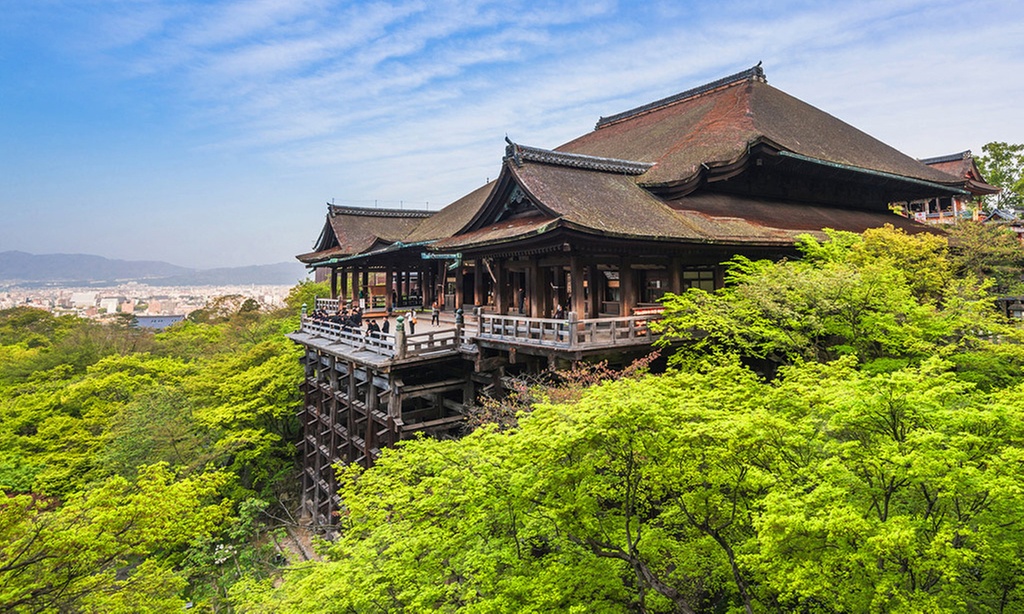 ✈ Japan: 10-Day Adventure with Flights, Tours, Choice of Hotel & More!