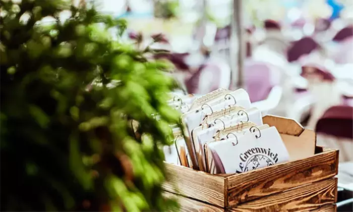 Menu entrées plats et desserts pour 2 ou 4 personnes