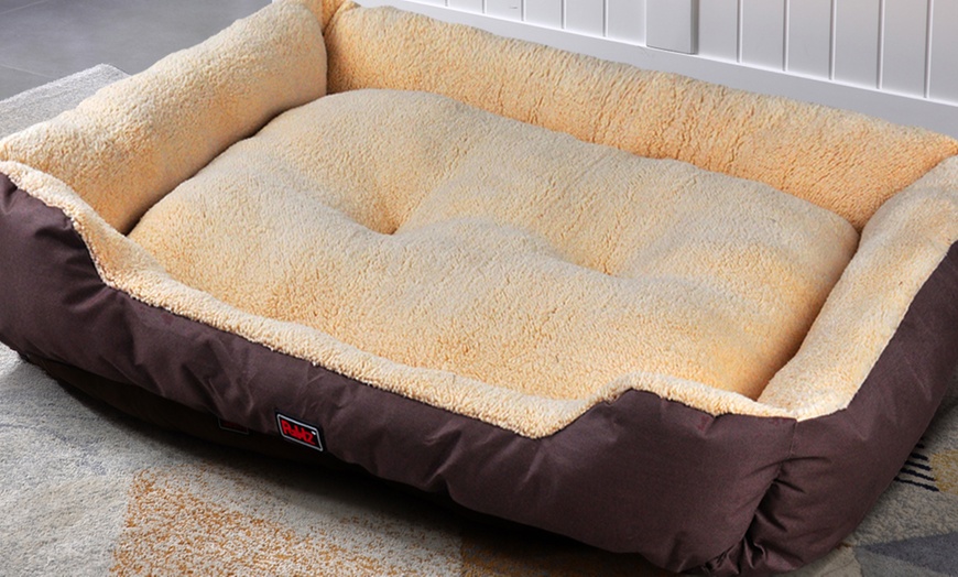 Image 19: Fleece Warm Pet Bed