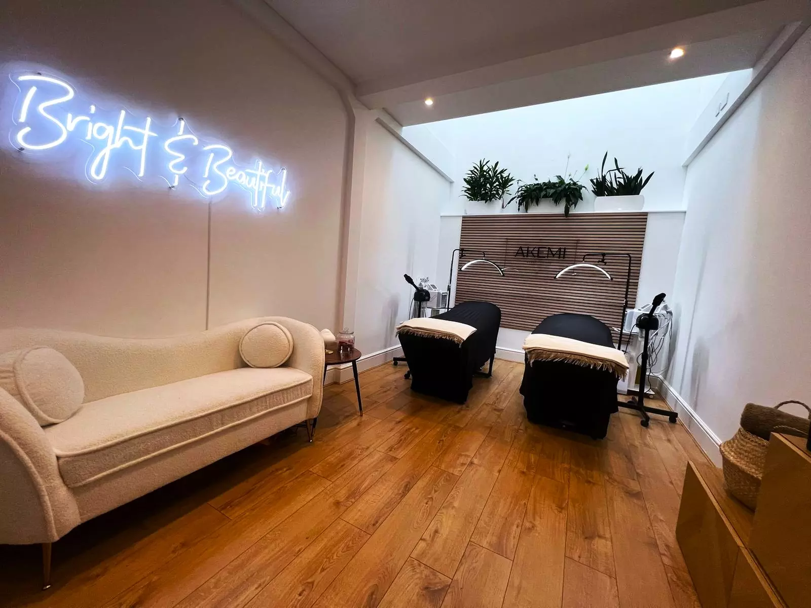 Up to 60% Off on Facials & Couples Facials at Akemi Beauty