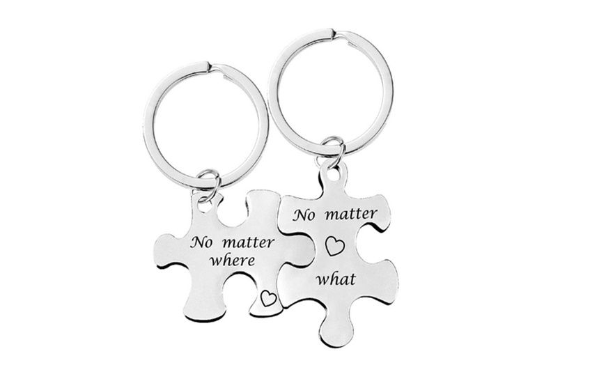 Image 4: 2 Pieces Couples Key Chain