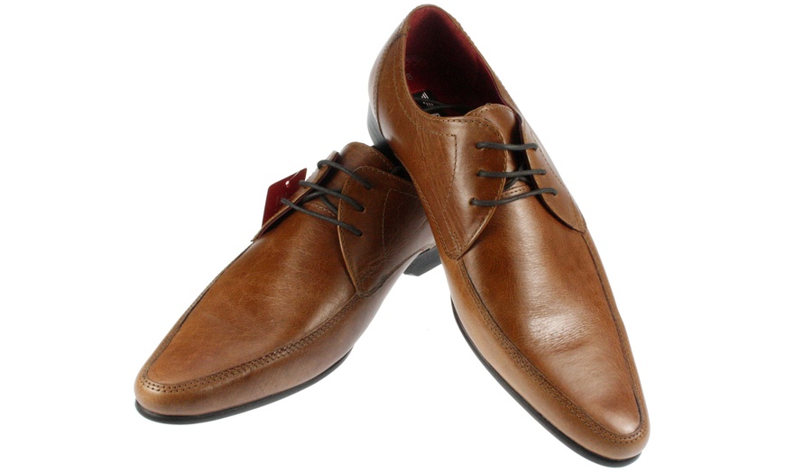 Image 11: Red Tape Men's Leather Shoes