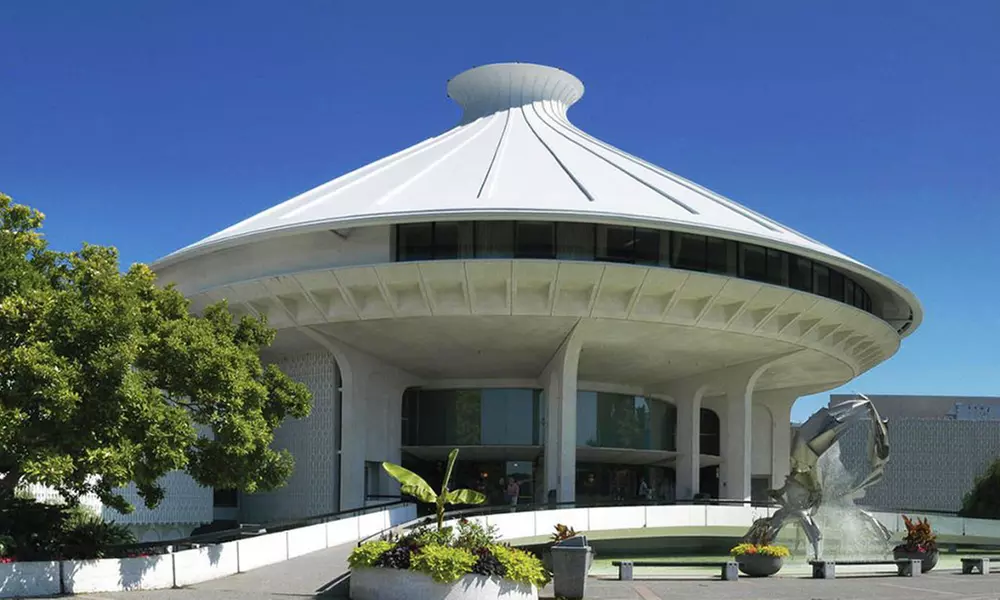 Admission for 1/2 Adults & 1/2  Children or 1 Year Membership Access  