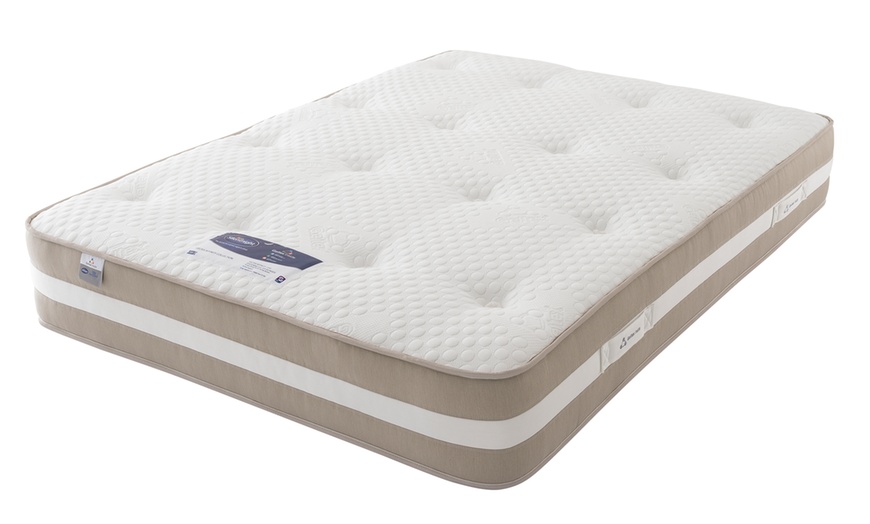 Image 2: Silentnight Geltex Mattress