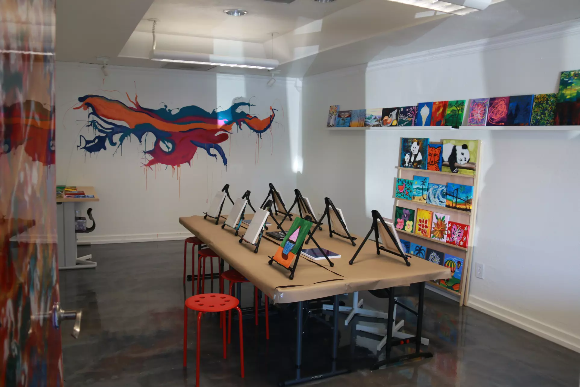 Up to 38% Off on Fine Art / Sculpture (Retail) at Creative Hands Art School - Primary Image