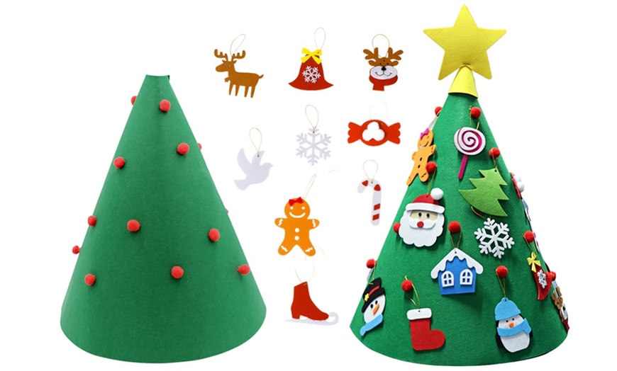 Image 2: DIY Felt Christmas Cone Tree