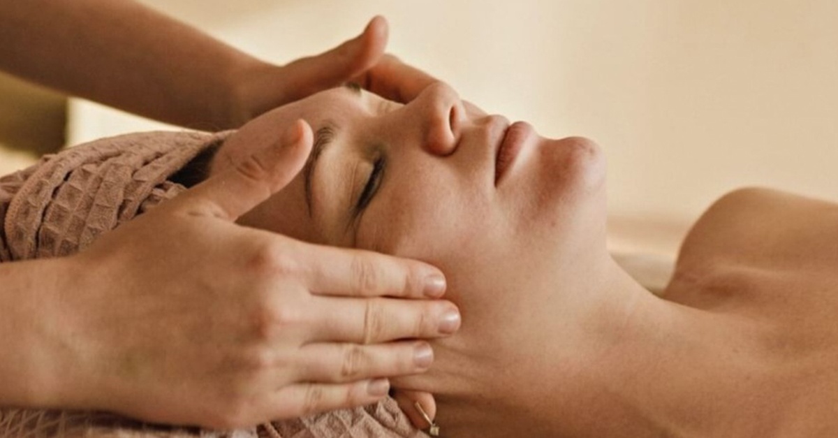 Tratamiento facial con microdermoabrasión en Las Palmas
