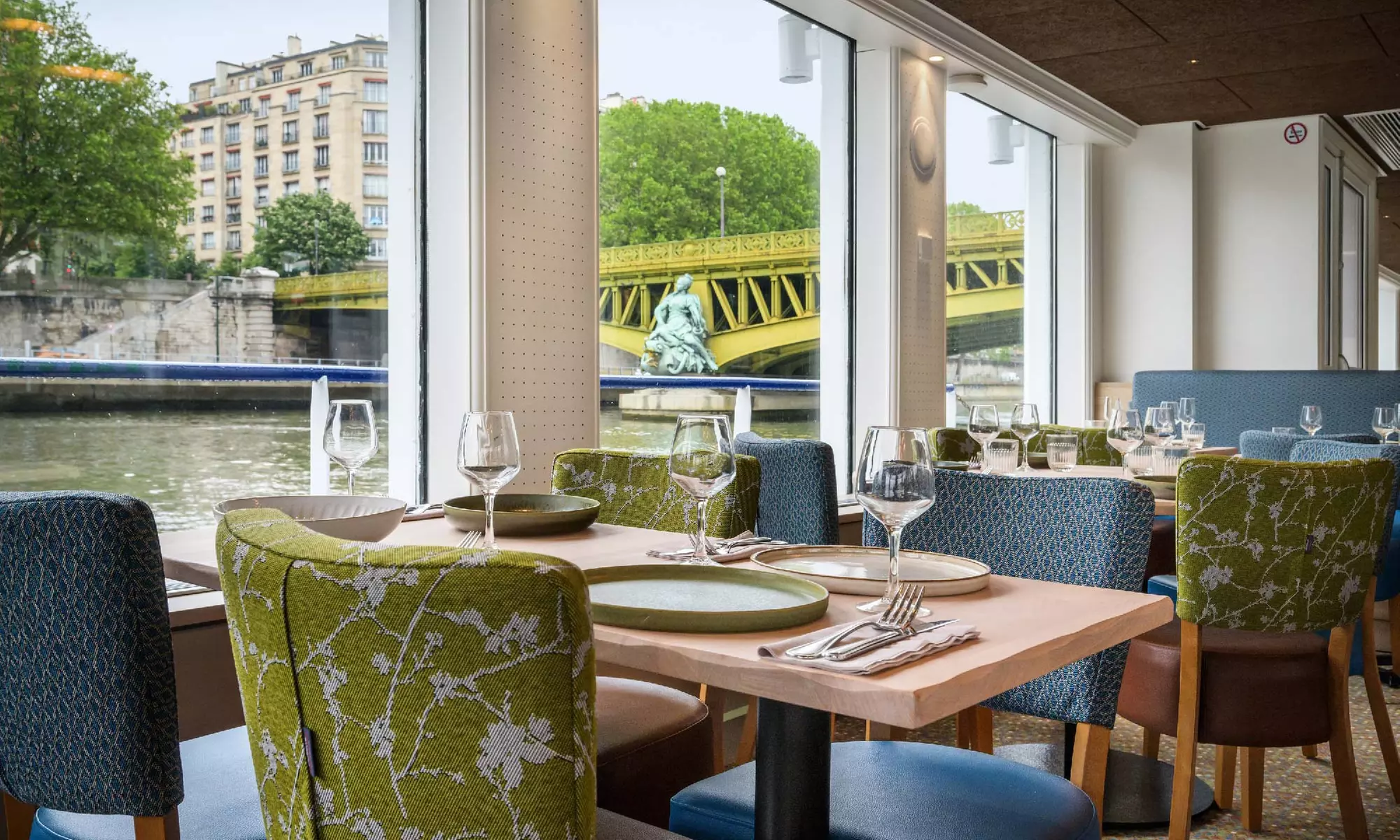 Dîner-croisière ou brunch dominical à bord du Capitaine Fracasse