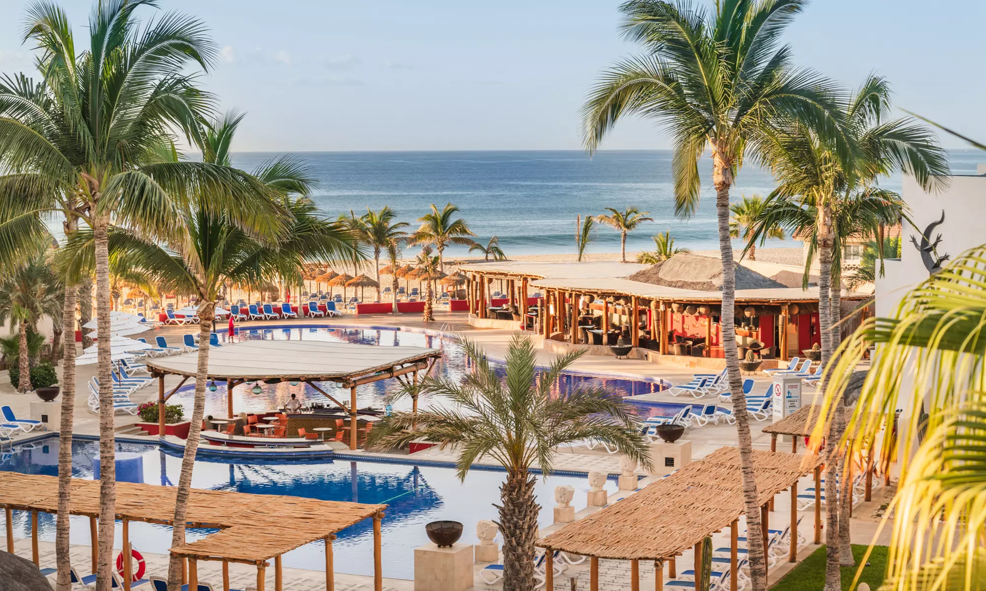 ✈ 3- or 5-Night All-Inclusive Grand Decameron Los Cabos with Air 