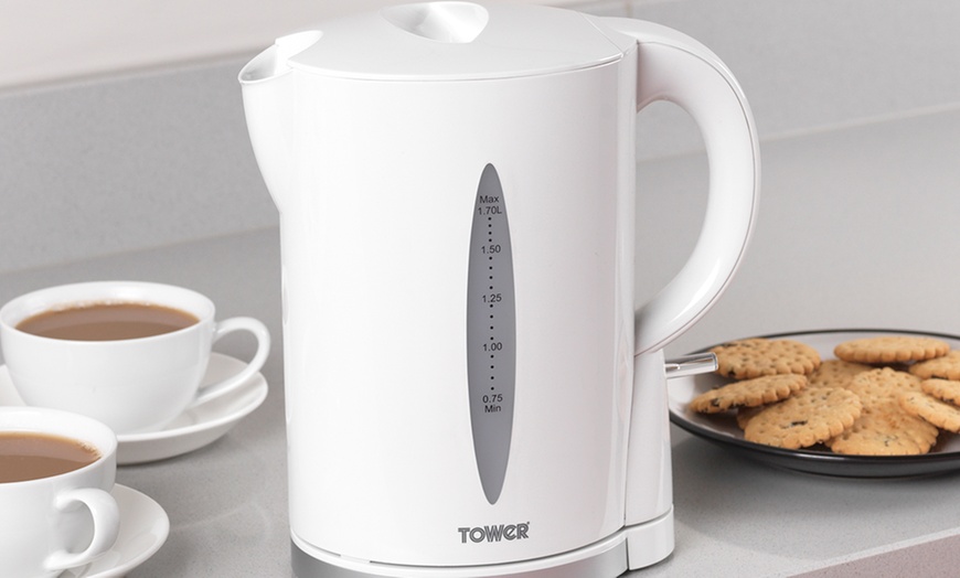 Image 22: Tower Kettle and Toaster Set