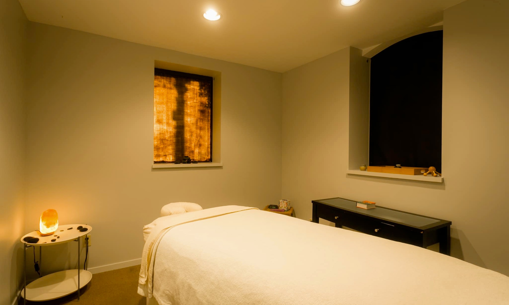 Indulge in Ultimate Relaxation: One 60-Minute Couples Massage