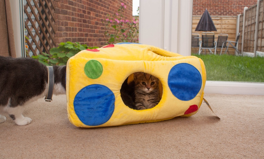 Image 2: Cheese House Cat Bed