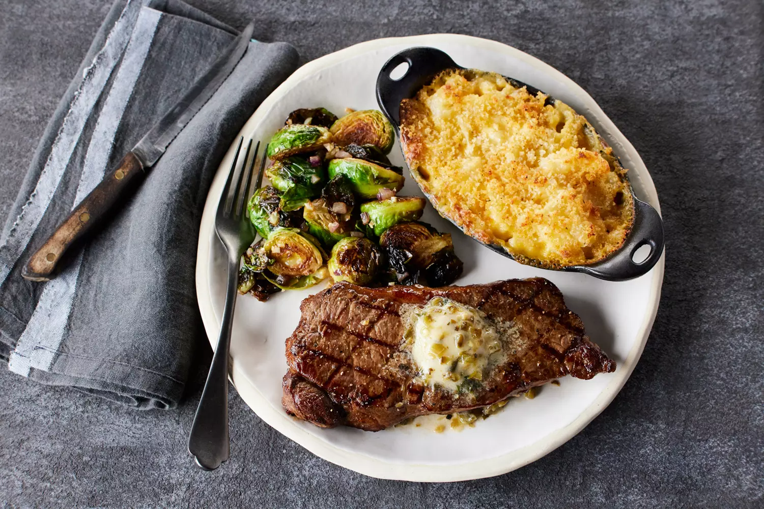 Black Angus Steakhouse: Three Course Dinner or Weekend Brunch