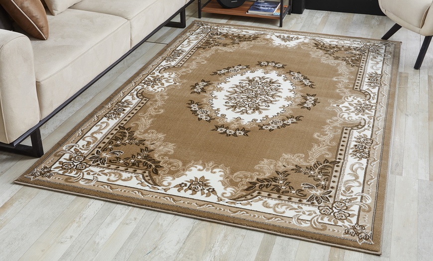 Image 6: Oriental-Style Rug