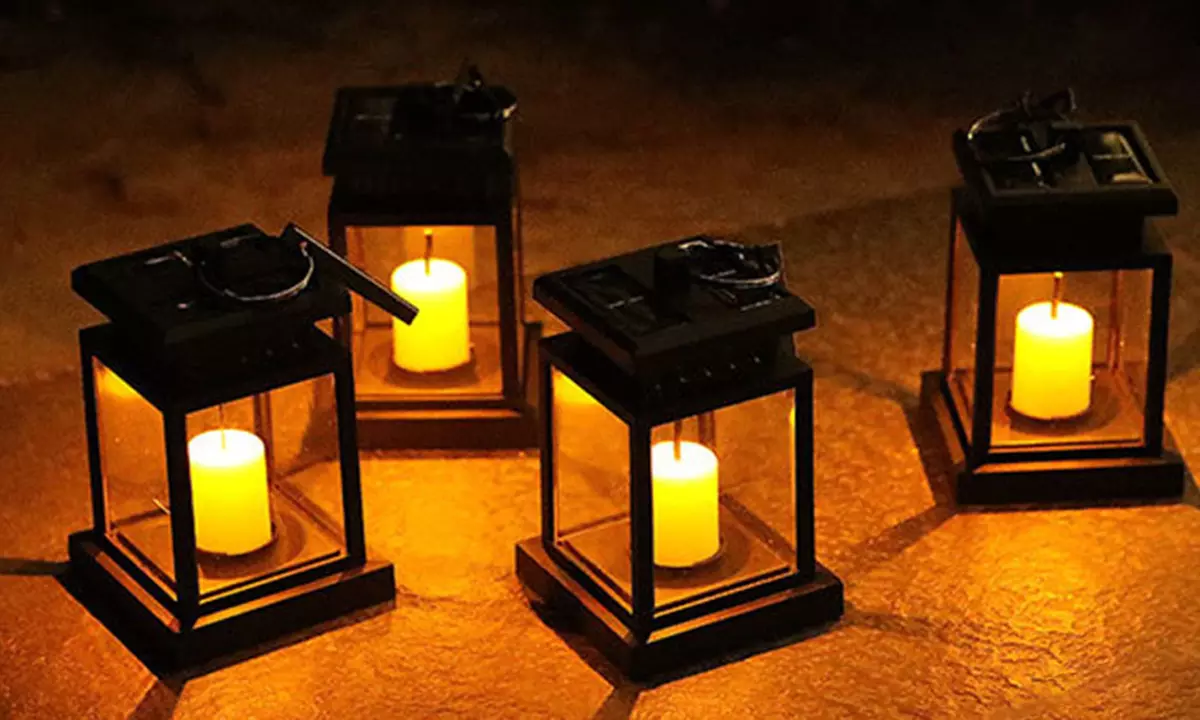 Pack of Two Solar Hanging Lantern Lights