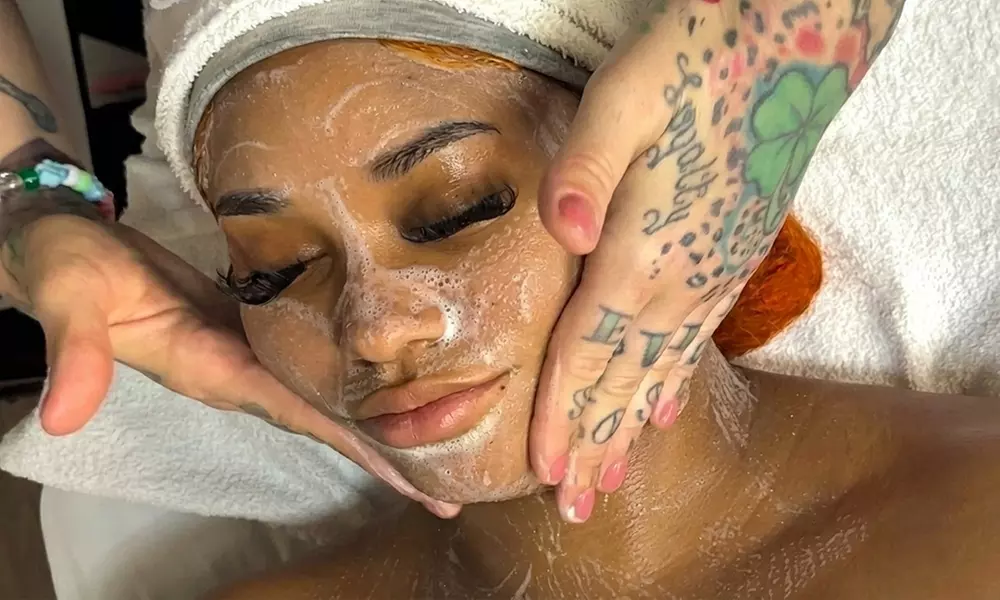 Eyelash Extensions and Facial Treatment