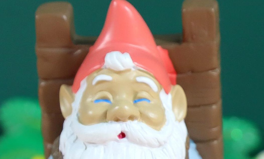 Image 6: Gnome Cell Phone Stand Decoration