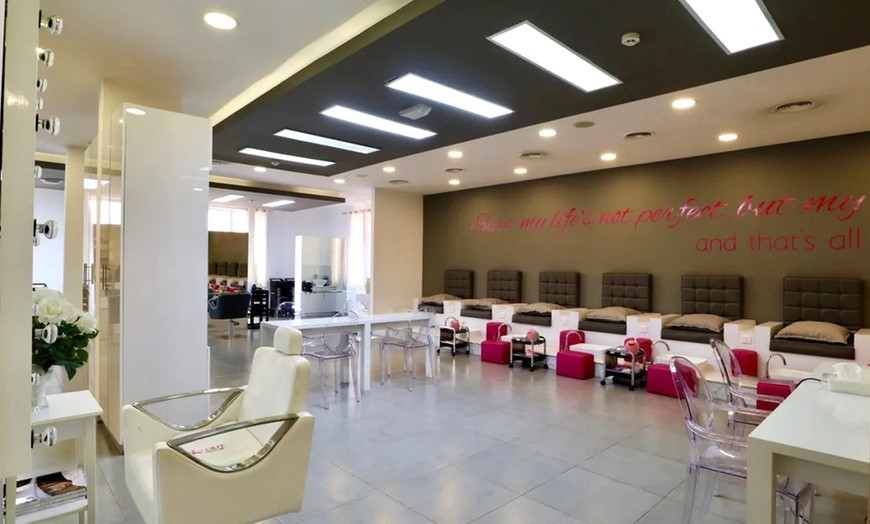 Image 5: Hair Conditioning Treatment at Blo Out Beauty Bar