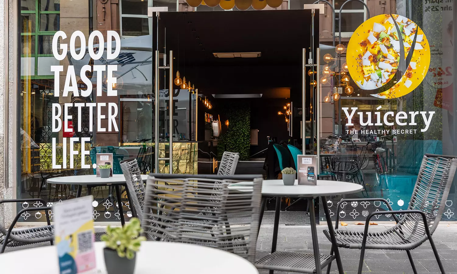 Sweet Bowl und Softgetränk