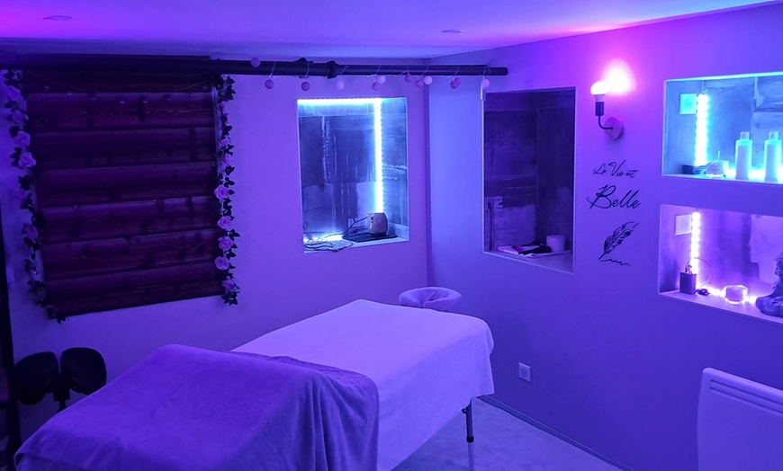 Image 2: Massage et soin reiki aux Mains d'Adeline