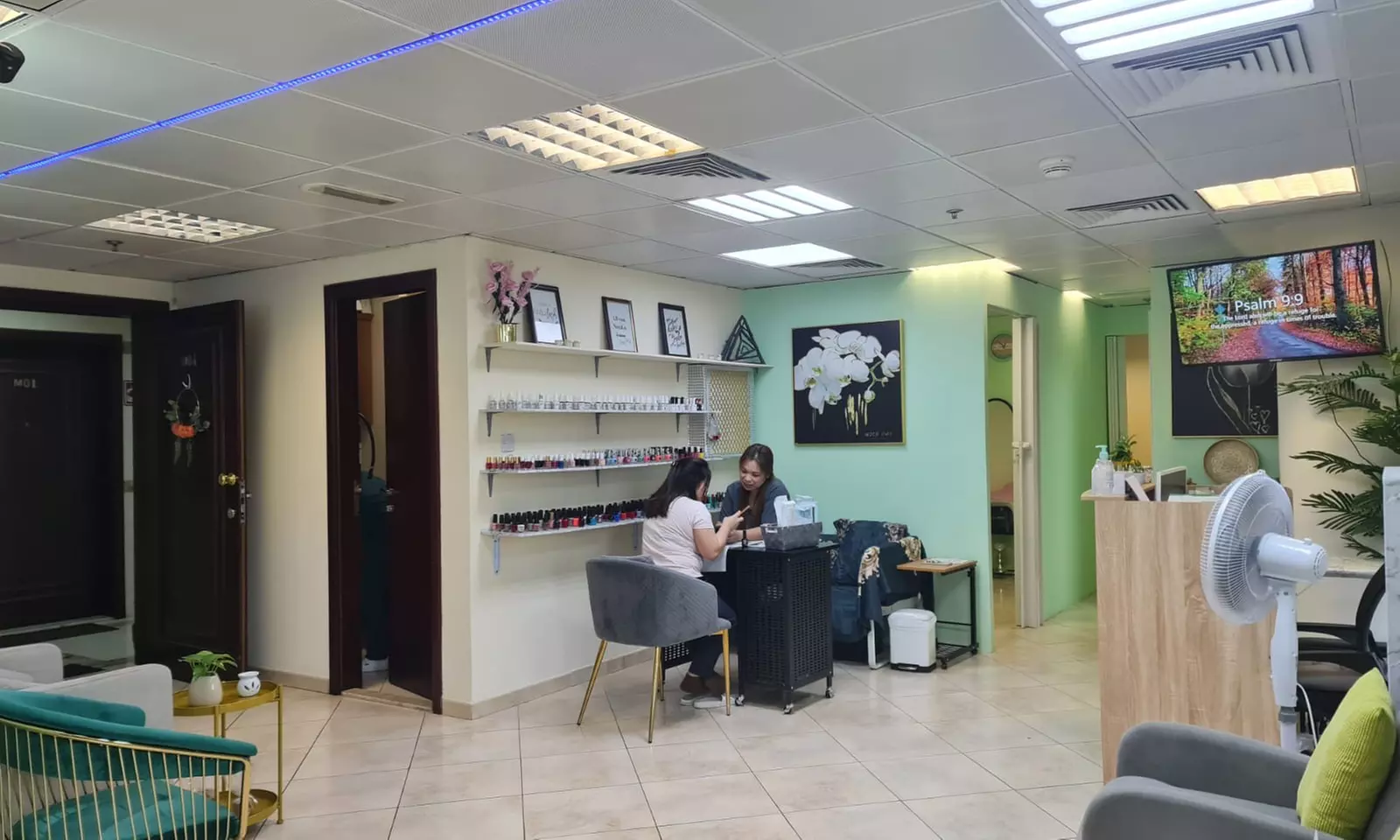 Enjoy a 60 Minute Hydra Facial with Blow Dry or Manicure & Pedicure