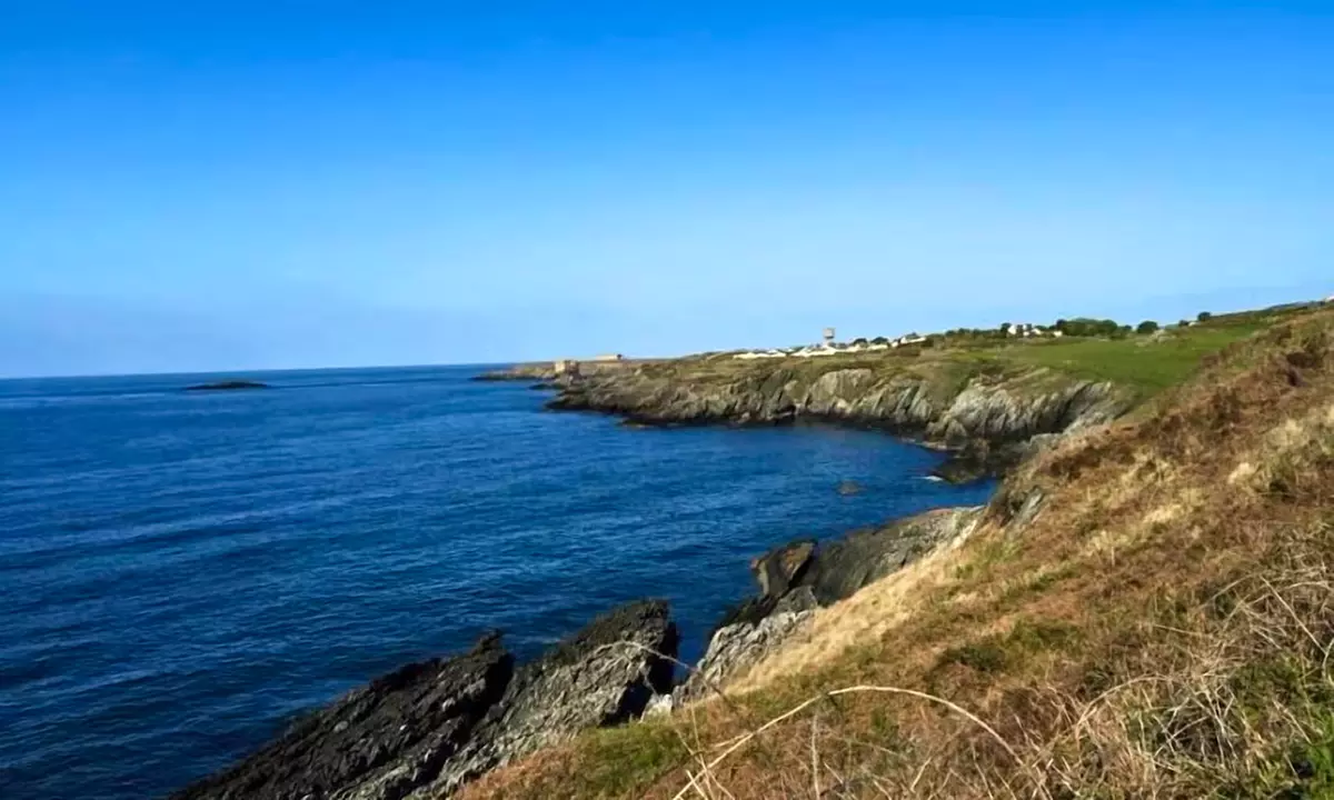Isle of Anglesey: Double Room with Breakfast, Dinner & Welcome Drink