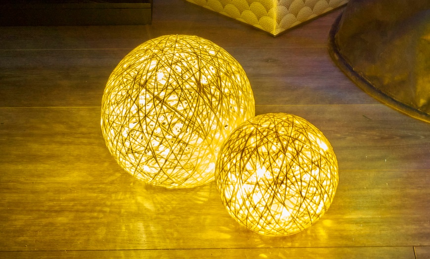 Image 25: Set of Indoor Plastic Ball Lights