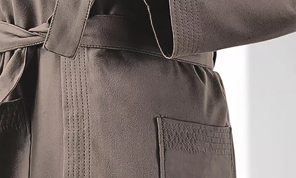 Accappatoio in microfibra con trattamento super assorbente