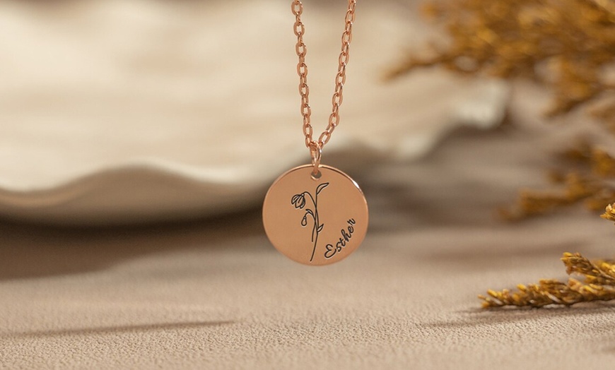 Image 9: Gepersonaliseerde ketting met geboortebloem-hanger via Justyling