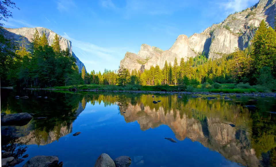 Stay at Yosemite Southgate Hotel & Suites near Yosemite National Park - Primary Image