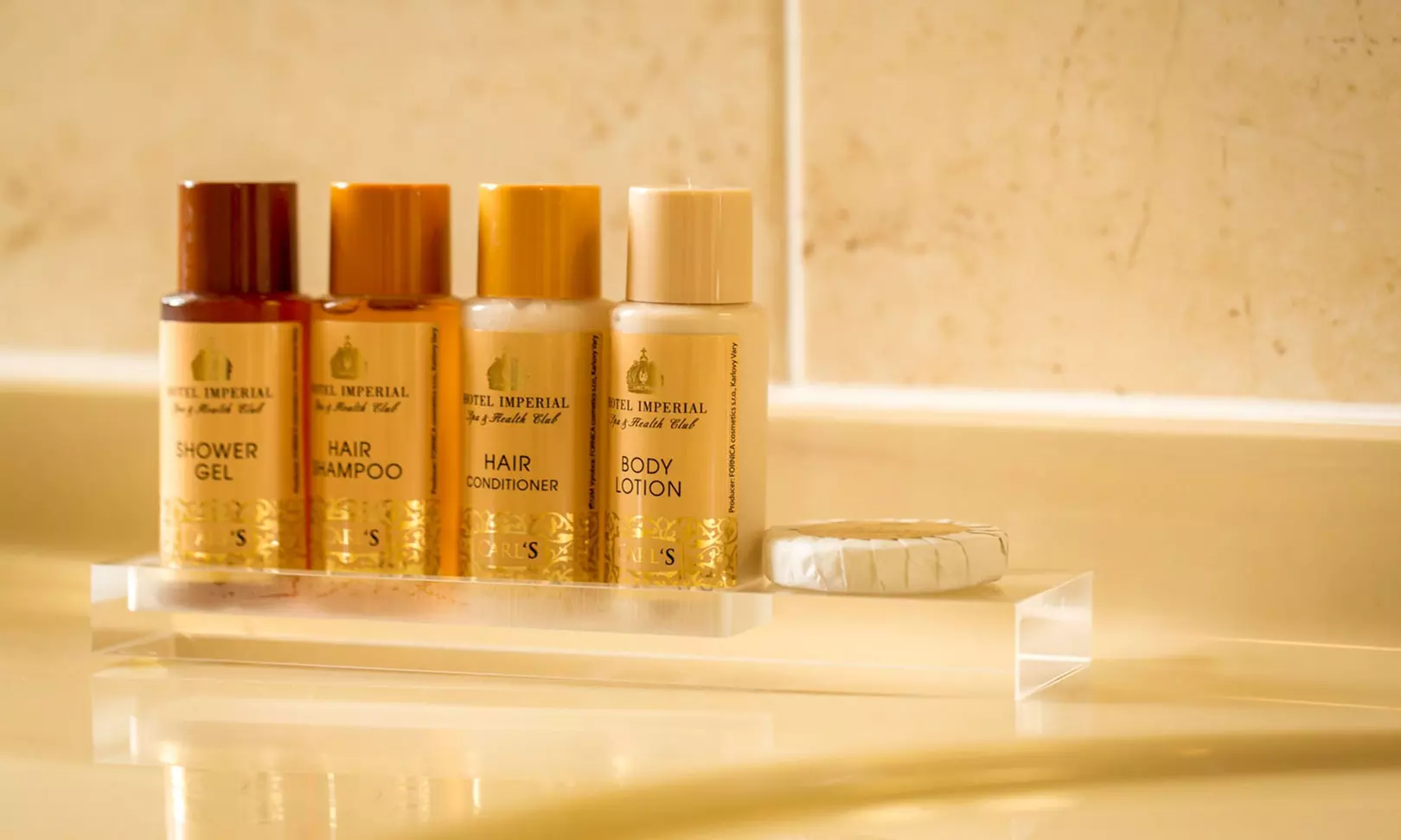 Karlsbad: Doppelzimmer mit Halbpension