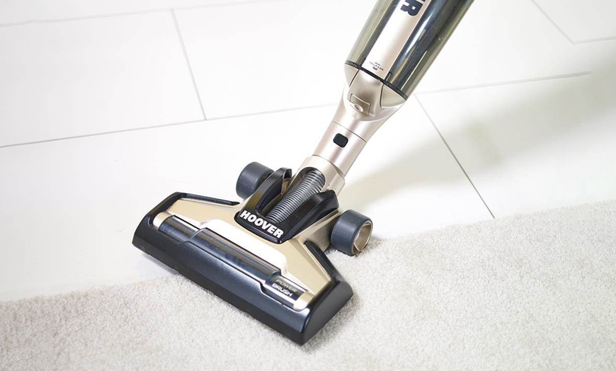 Image 6: Hoover Cordless Two-In-One Vacuum