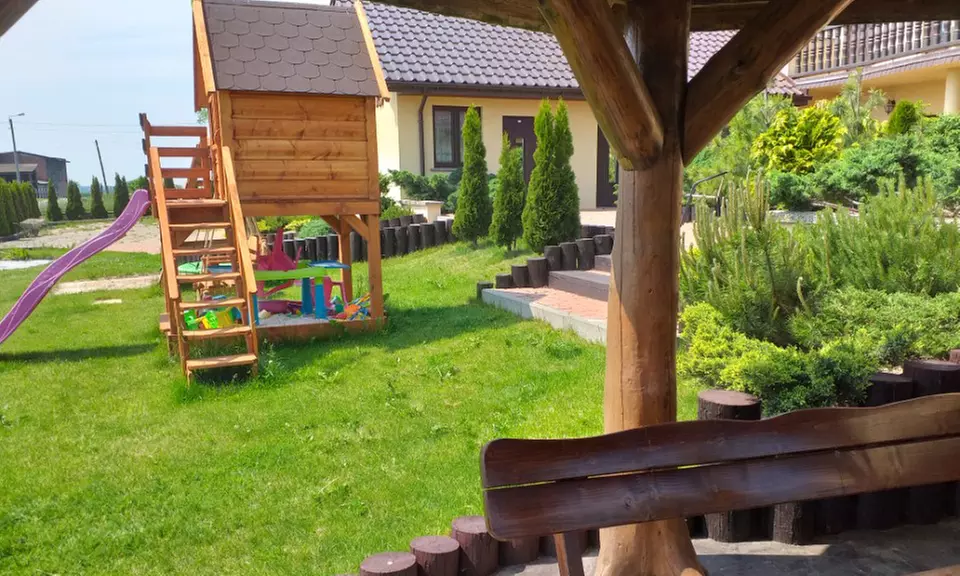 Darłowo: 2-7 nocy dla 2 os. lub rodziny z wyżywieniem nad morzem