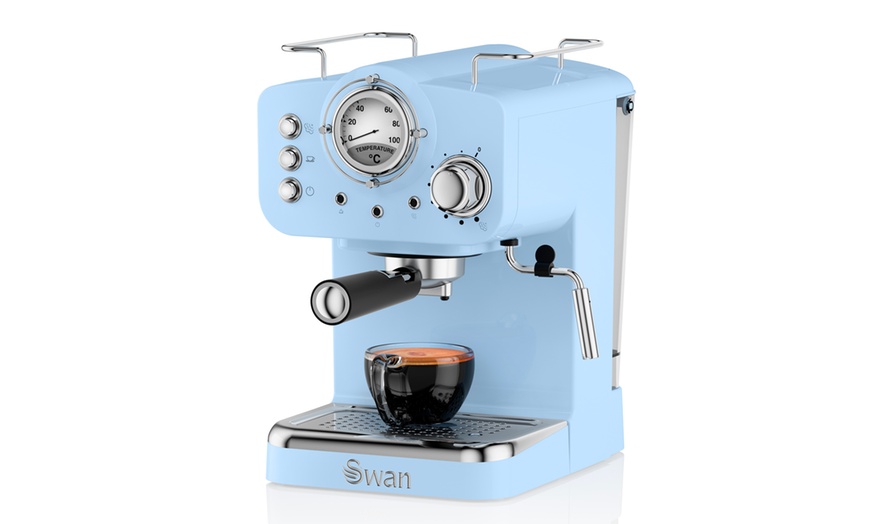 Image 6: Swan Retro Pump Coffee Machine