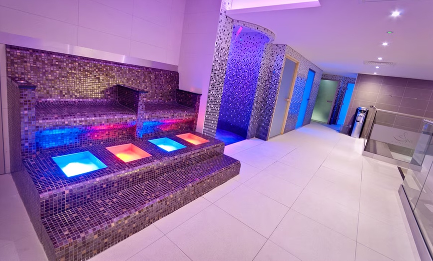 Image 13: Merseyside, Liverpool: Stay with Breakfast, Spa Treatment & Dinner