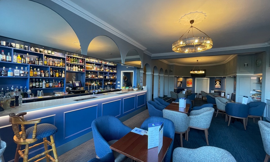 Image 2: For Two, Three, or Four: Sip on Delightful Cocktails from at Manor Hotel (Up to 44% Off)