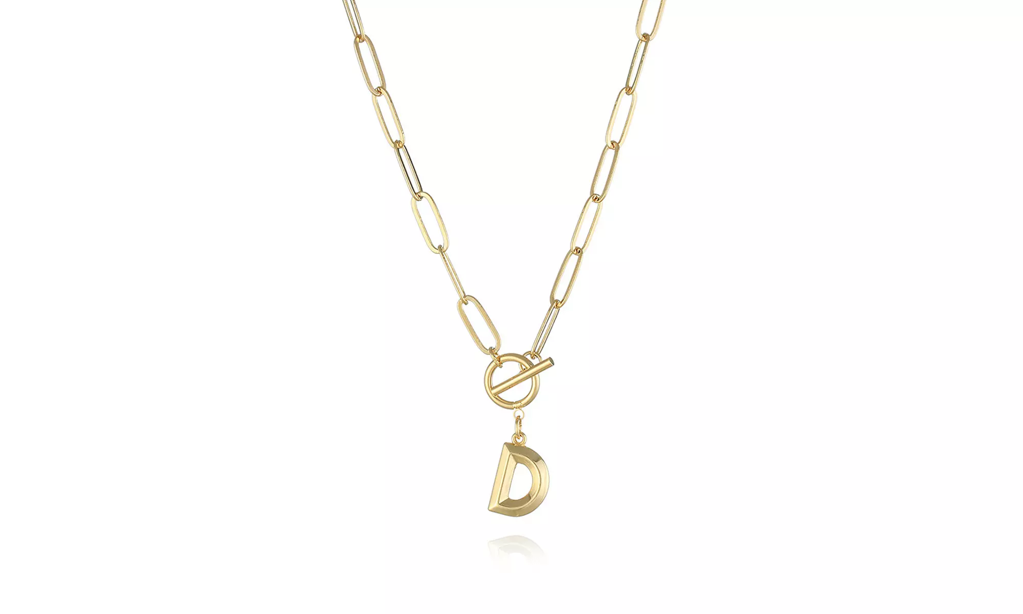 Collier avec pendentif initiale