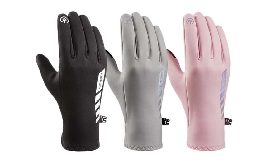 Image 1: Outdoor Reflective Warm Gloves