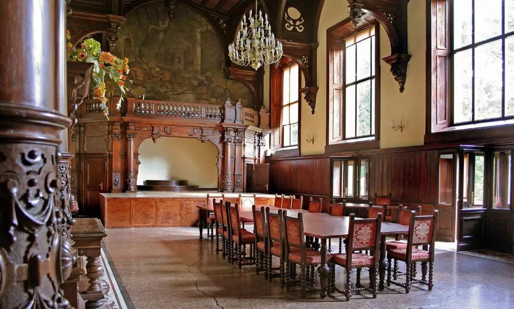 Niederschlesien: Doppelzimmer mit Halbpension auf dem Schloss