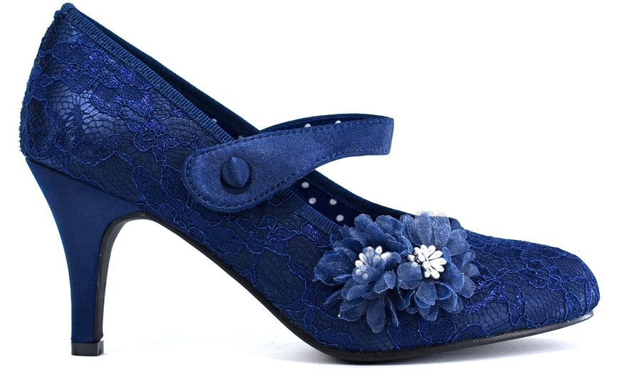 Image 12: Women's Floral Lace Shoes