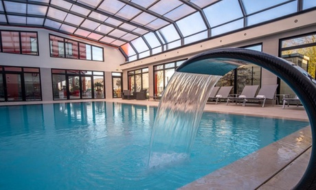 Lyon 4*:Double avec accès piscine,bain à remous et accès spa,dîner, soin en option au Kyriad Prestige Lyon Est 4* pour 2