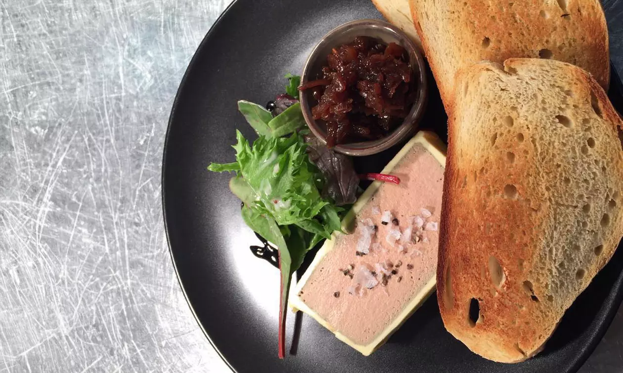 Northumberland: Up to 3 Nights with Breakfast, Wine & Late Checkout