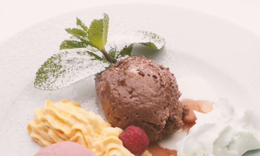 Image 5: Reichhaltiges Frühstück inkl. je ein Eiergericht für 2 oder 4 Personen