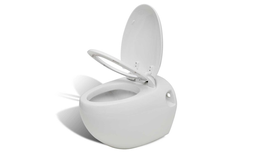 Image 3: Wall Hung Toilet with Egg Design