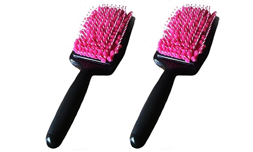 Image 2: Hair-Drying Brush