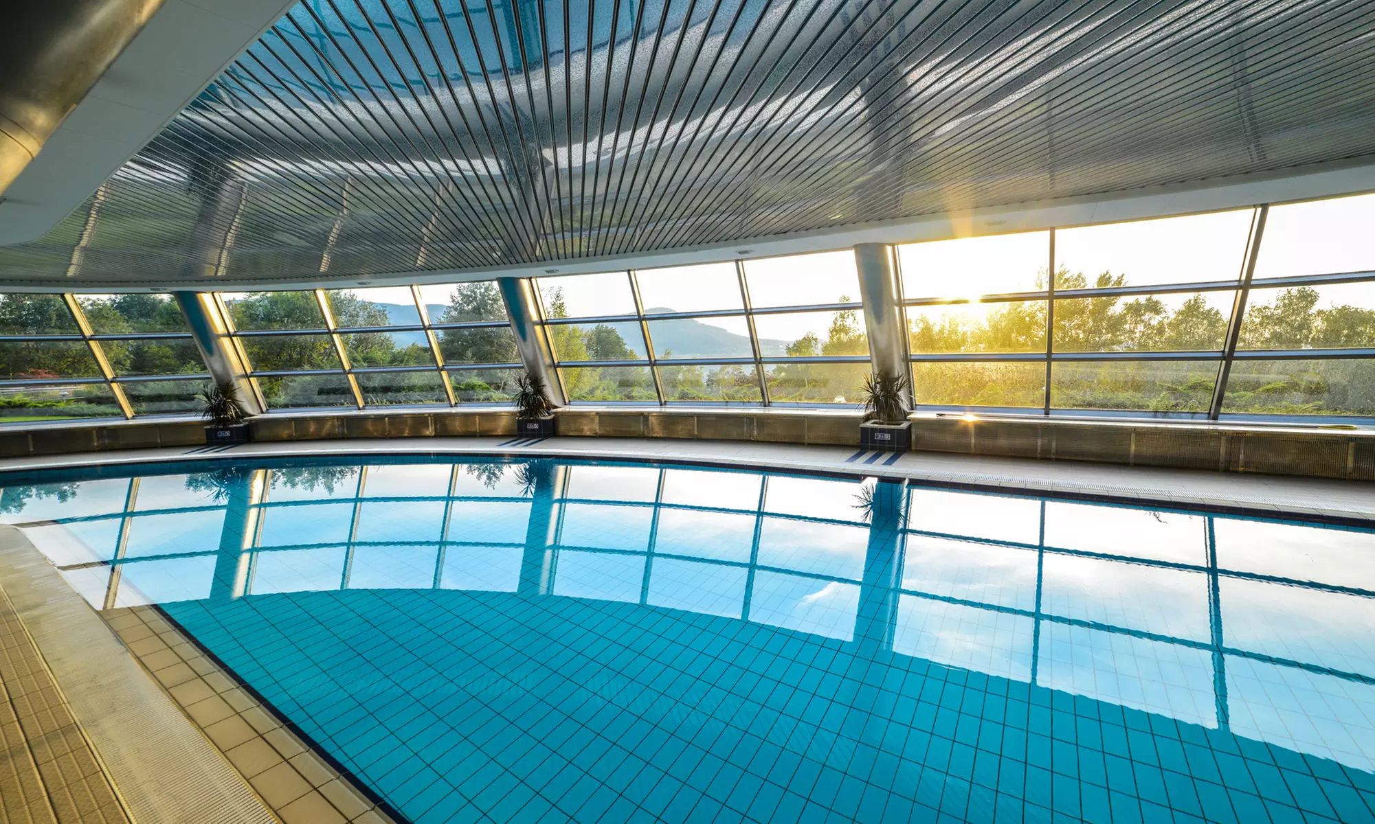 Ustroń: pokój double/twin, comfort lub premium dla 2 osób z HB, wellness i więcej w Hotelu Belweder 5* - Primary Image