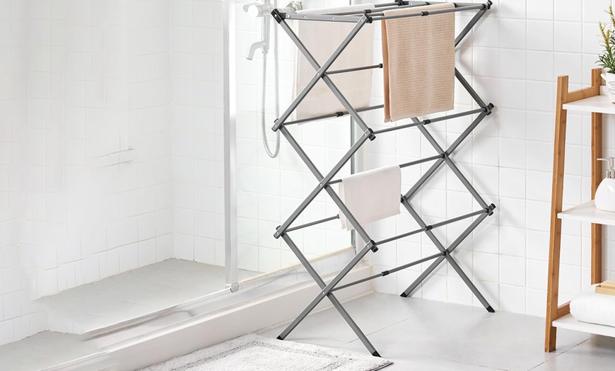 Image 8: Three-Tier Extendable Clothes Airer