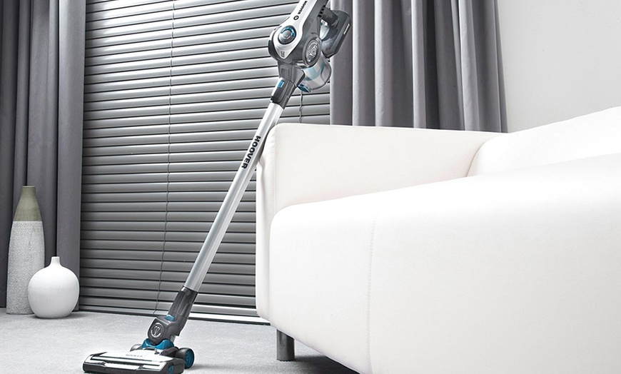 Image 9: Hoover Cordless Stick Vacuum